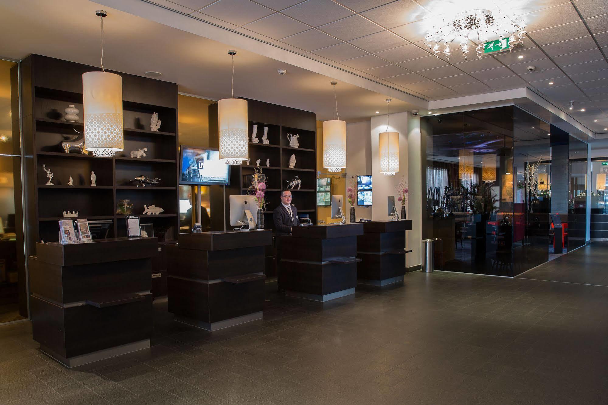 Van Der Valk Hotel Brussels Airport Diegem Esterno foto